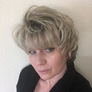 Meet your Posher, Kim